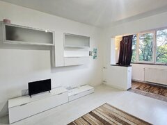 Lucretiu Patrascanu – Costin Georgian, garsoniera moderna, etaj 3